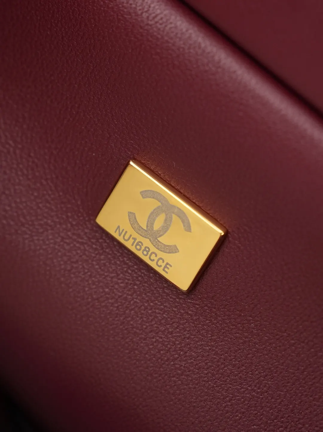White Chain Bag Premium Leather Image 9 White Chain Bag Premium Leather Image 9