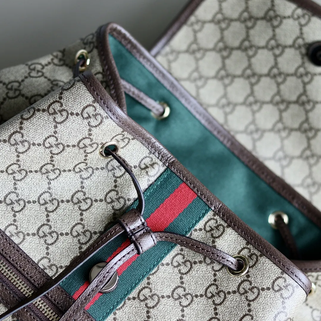 Gucci 双肩包