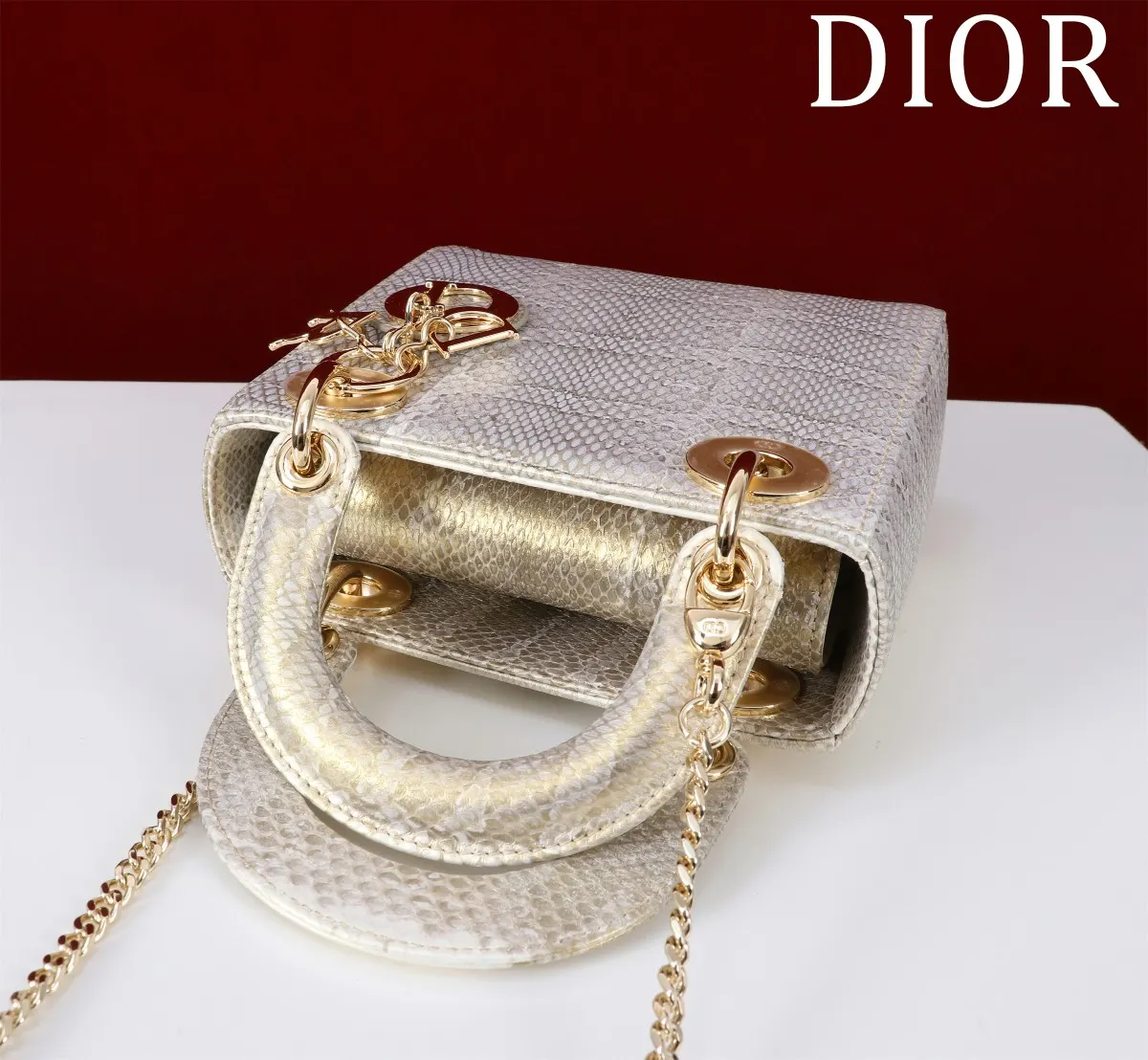 Dior Lady Dior 金色藤格纹手提斜挎包 经典款