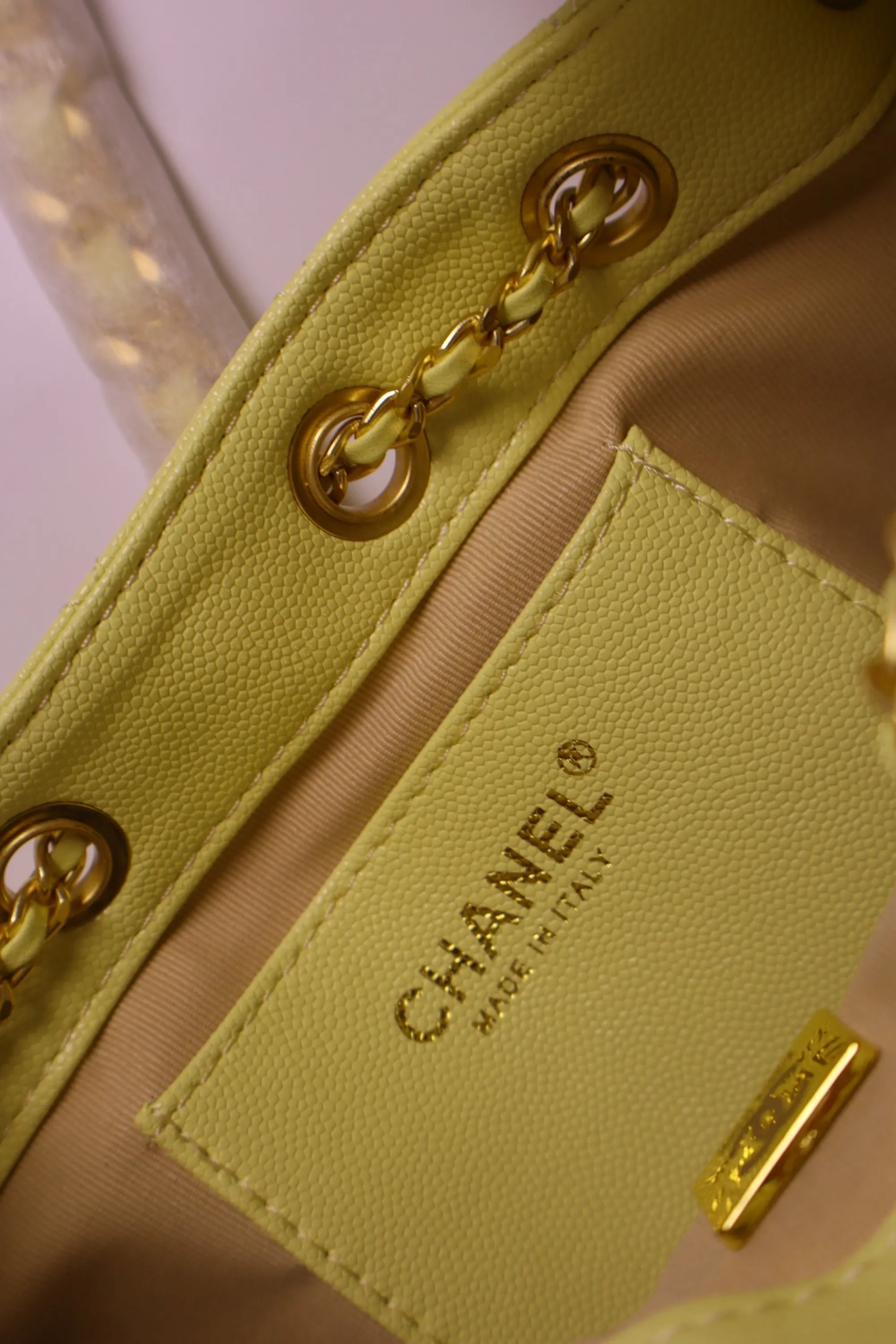 Chanel 黄色 腋下包 实拍款01