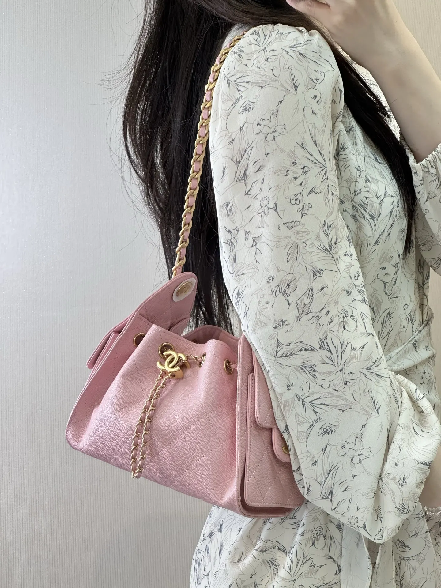 ¥1130 浅杏樱花粉5631迷你22-20-12.5cm ¥1250 小號 水桶包 精選款(數字2) ¥1130 浅杏樱花粉5631迷你22-20-12.5cm ¥1250 小號 水桶包 精選款(數字2)