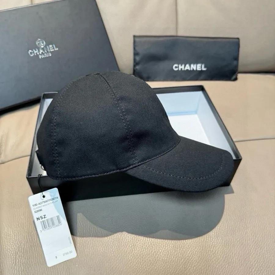 Chanel 黑色Logo棒球帽 休闲配饰