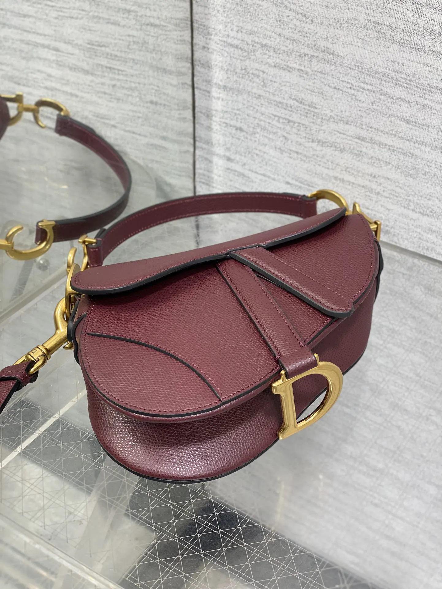 Saddle CD Saddle经典马鞍包 王者中的王者 地位不 旅行包 大容量旅行款