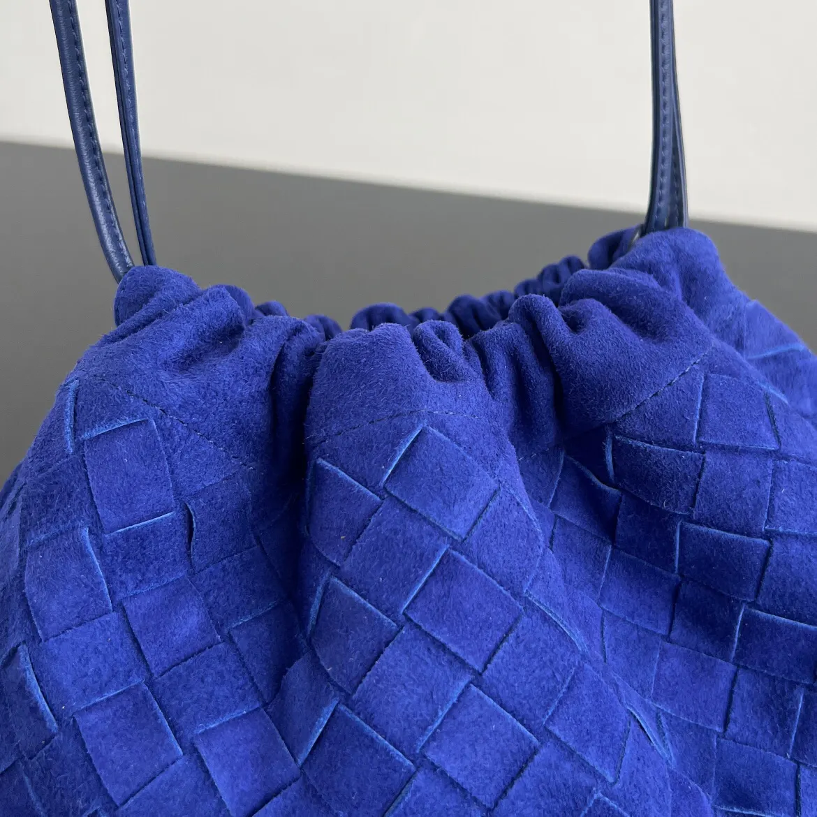 Bottega Veneta 麂皮 腋下包 復古腋下背款
