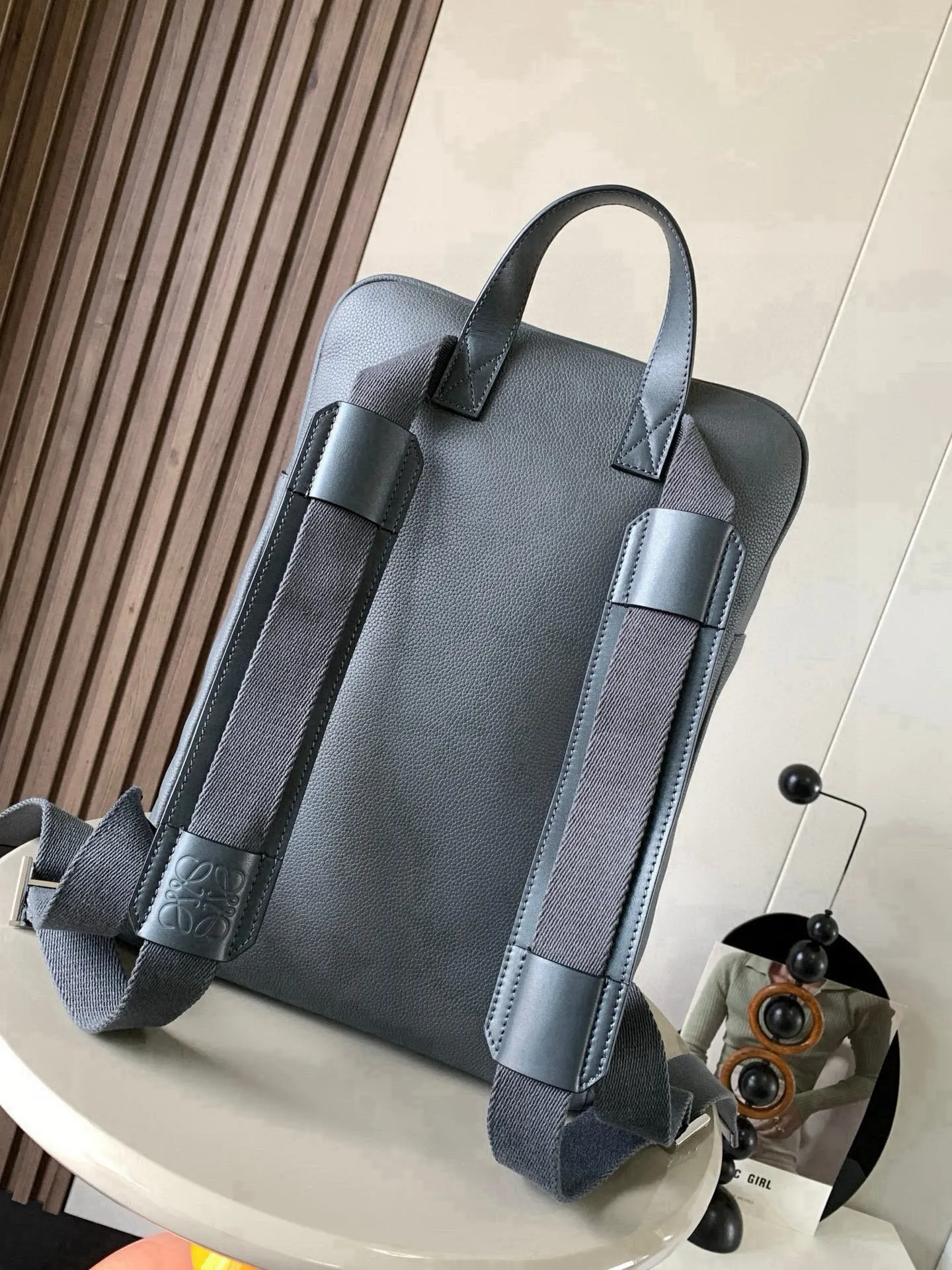小牛皮 柔软粒面牛皮革军用 Military Backpac 双肩包 实用双肩款