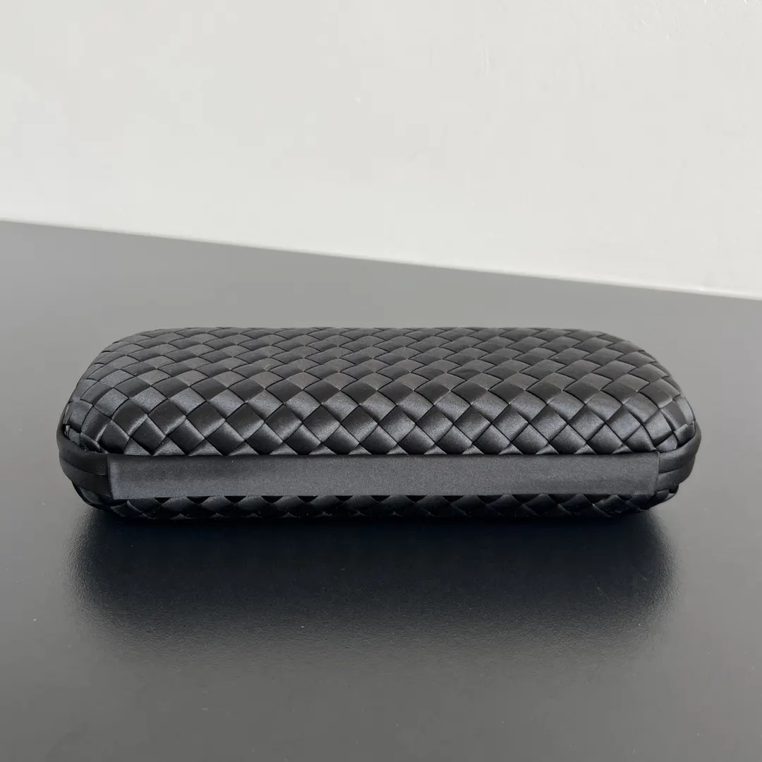 Bottega Veneta 化妆包 便携收纳款