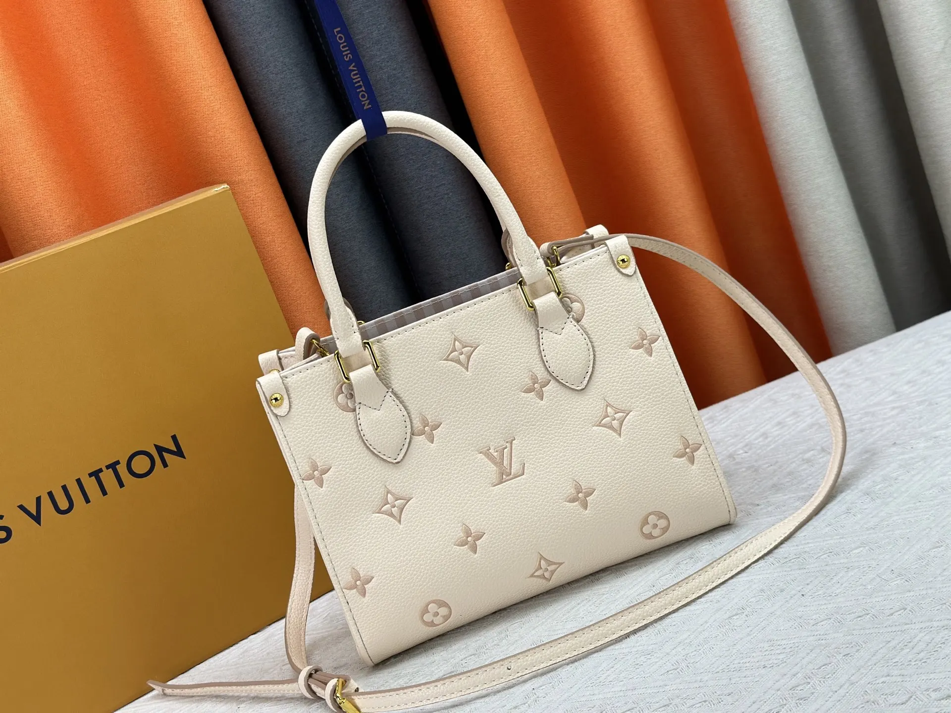 Chain Bag Leather