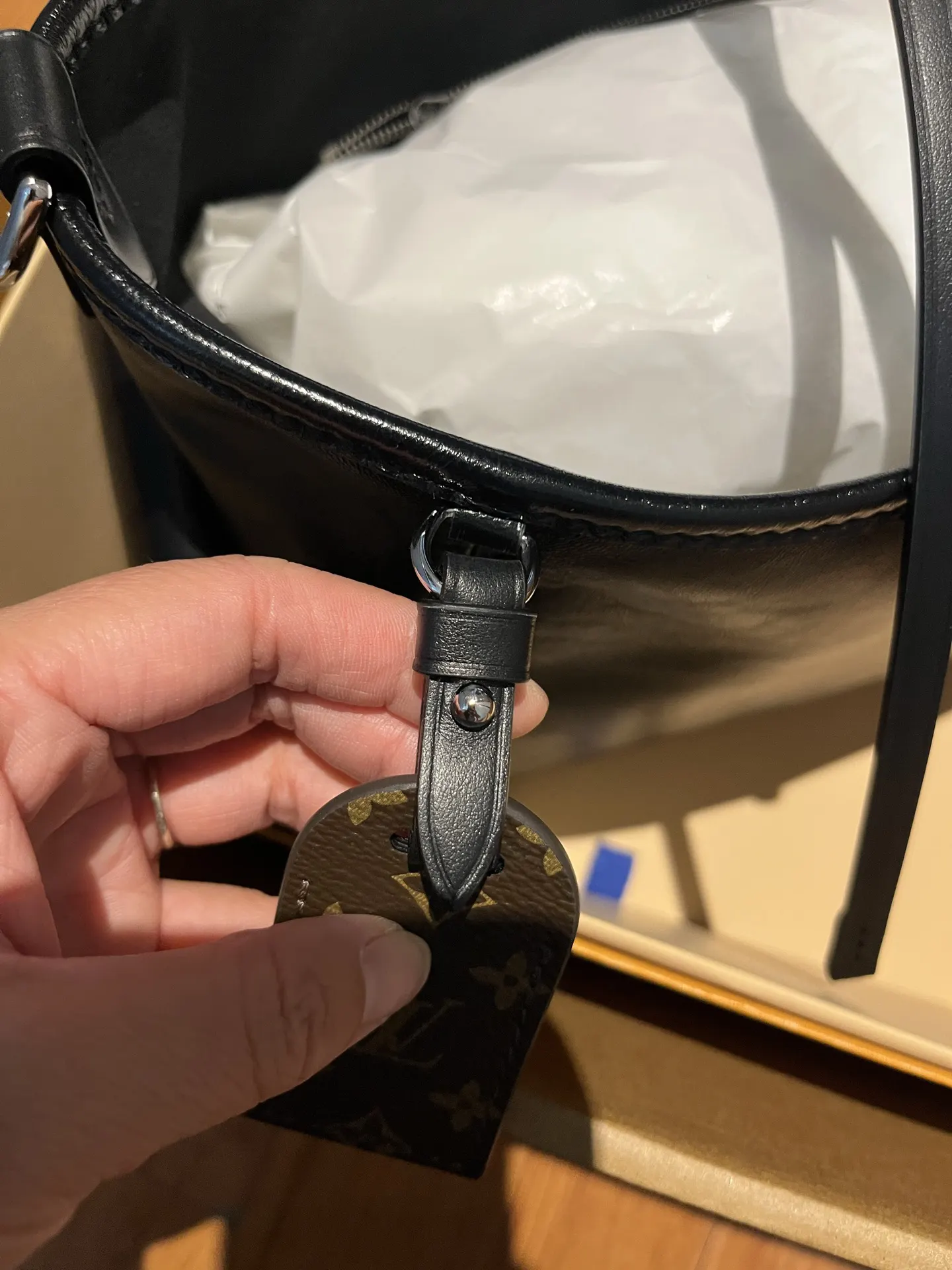 CarryAll 羊皮 水桶包 休閒水桶款