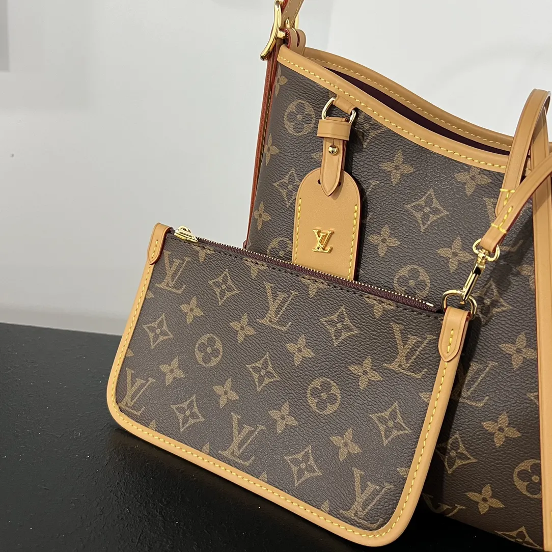 CarryAll 斜背包 輕便斜挎款