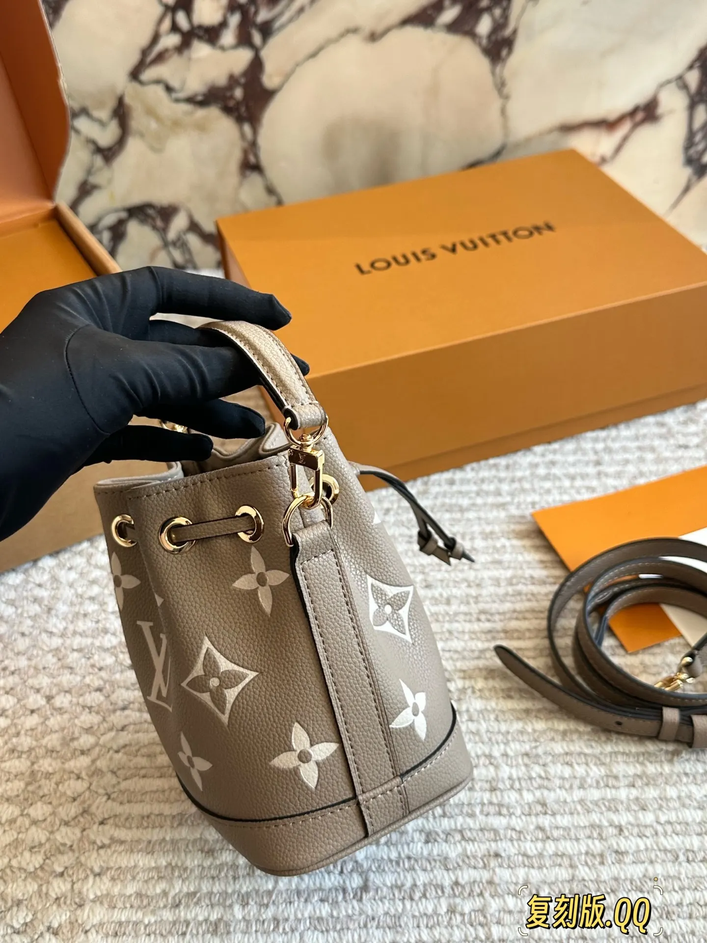 Louis Vuitton Monogram Bucket Bag Casual
