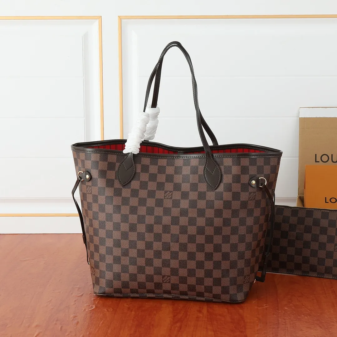 LV Neverfull 帆布 手拿包 精致手拿款