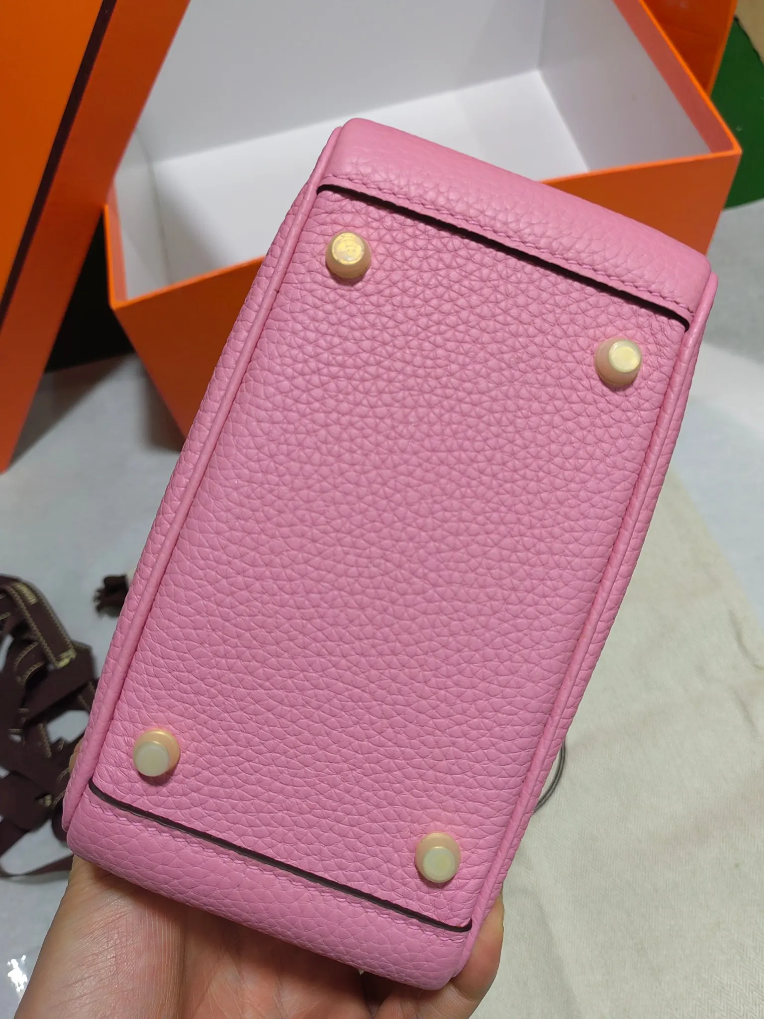 Hermès Lindy Top Handle Bag Classic Leather