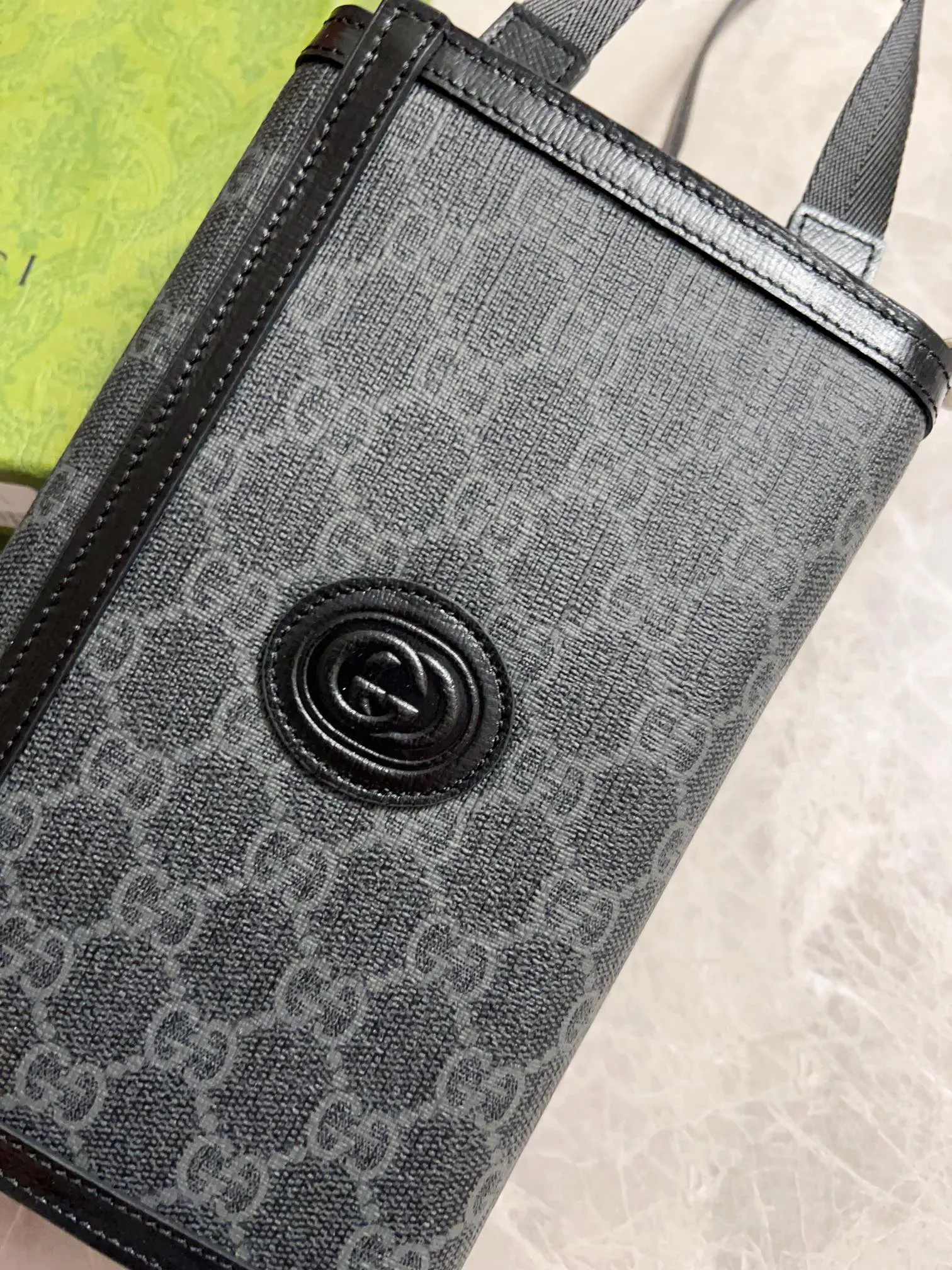Gucci 牛皮 时尚单品 手拿包 精致手拿款