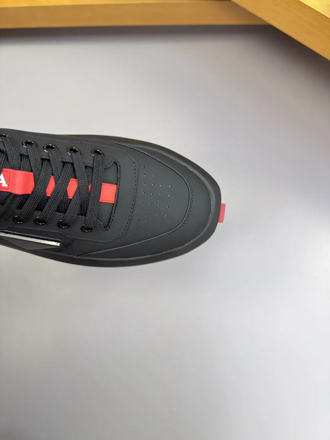 Prada 牛皮 真丝 帆布 运动鞋 休闲运动