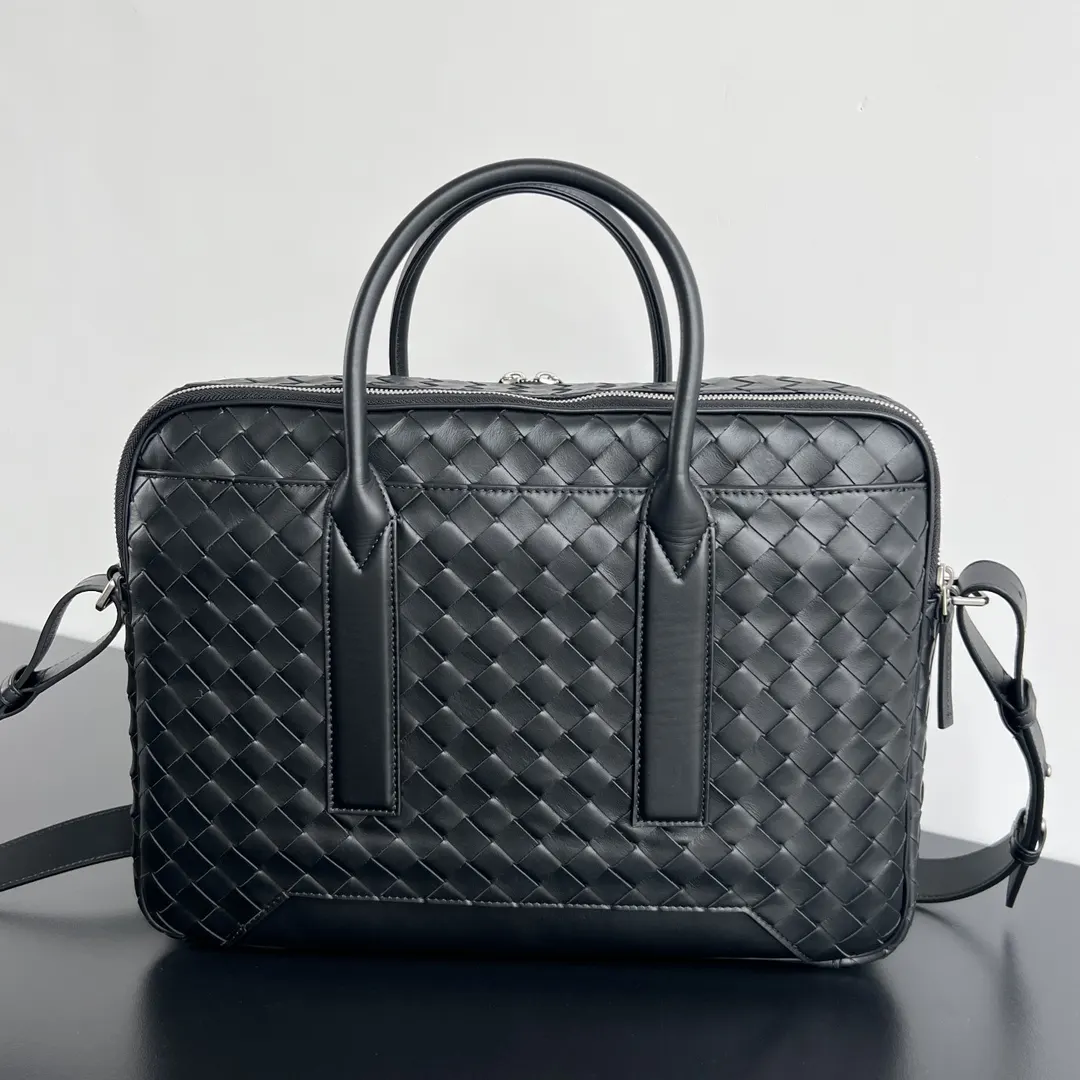 Bottega Veneta 牛皮 收纳包 旅行收纳款