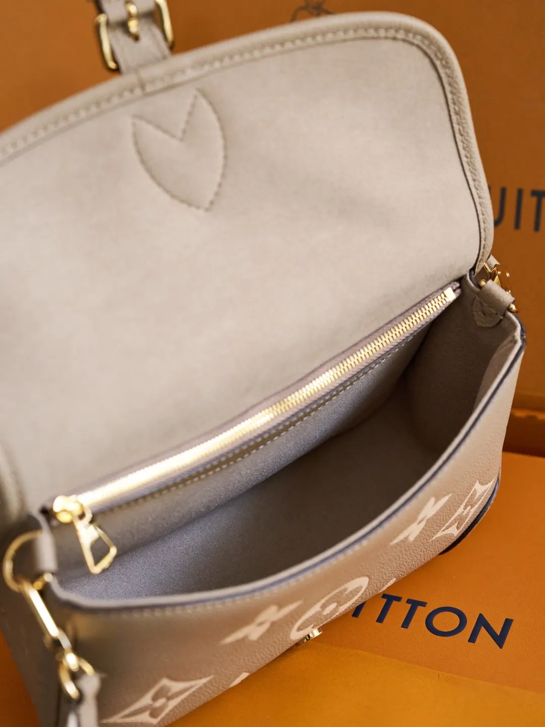 Louis Vuitton Monogram 老花迷你手提斜背包