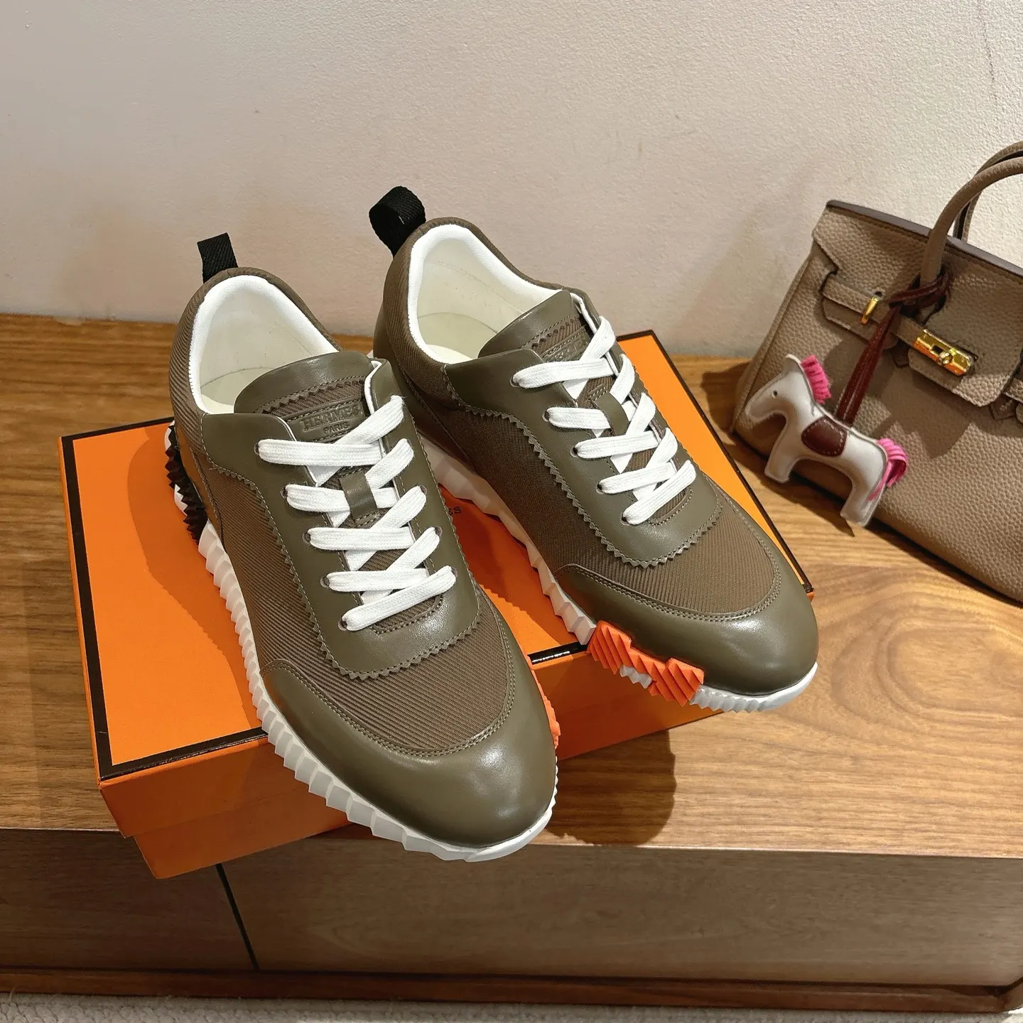 Hermès SS 运动鞋