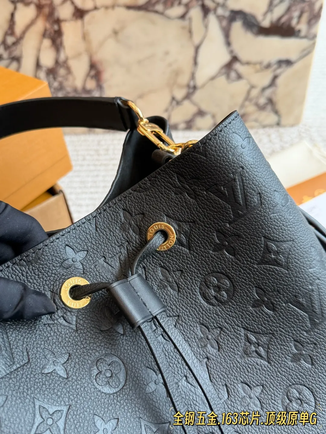 LV 黑色 牛皮 版 NéoNoé MM黑色水桶包​​ 休闲水桶款