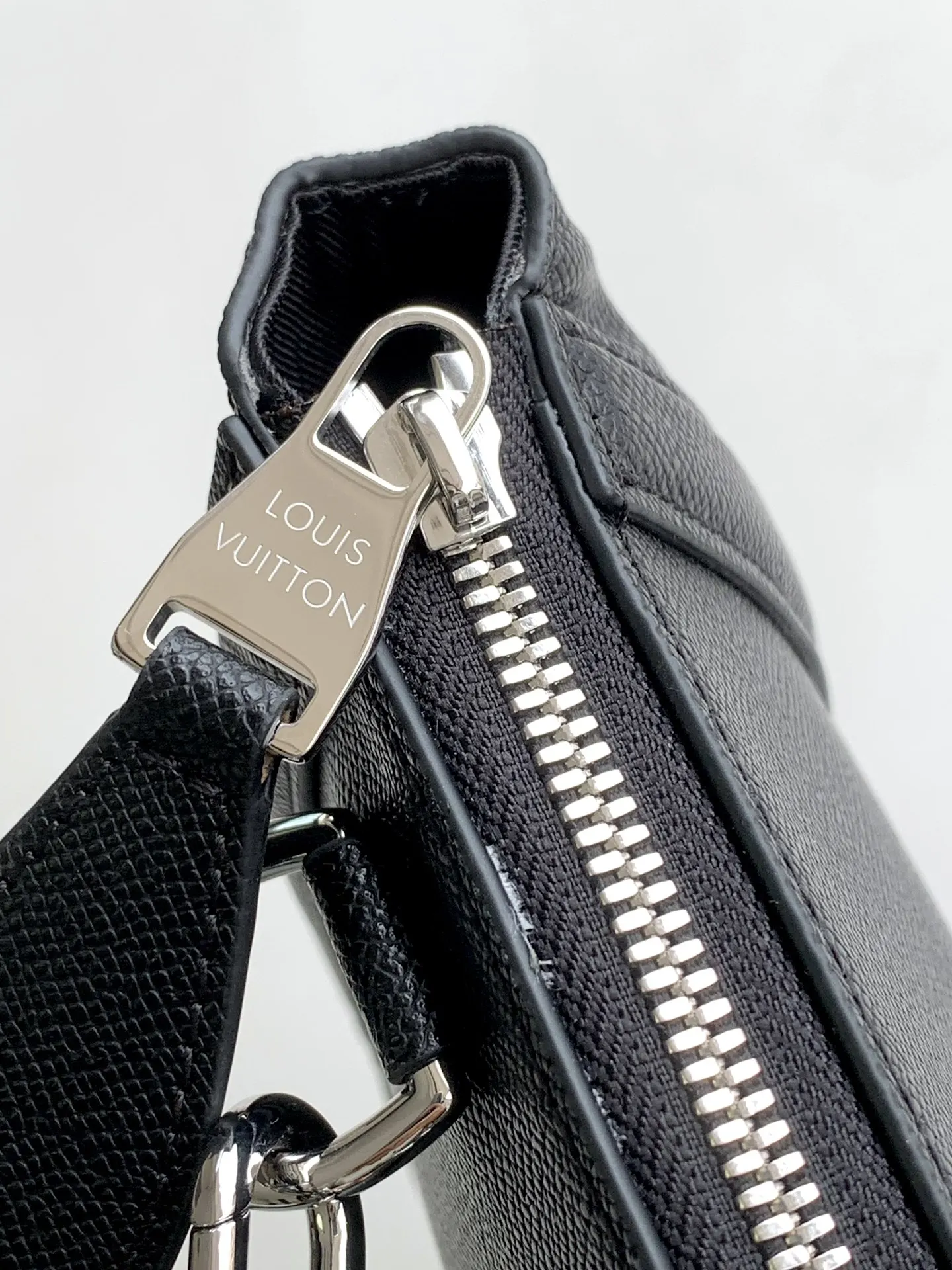 Louis Vuitton Briefcase Business Commuter