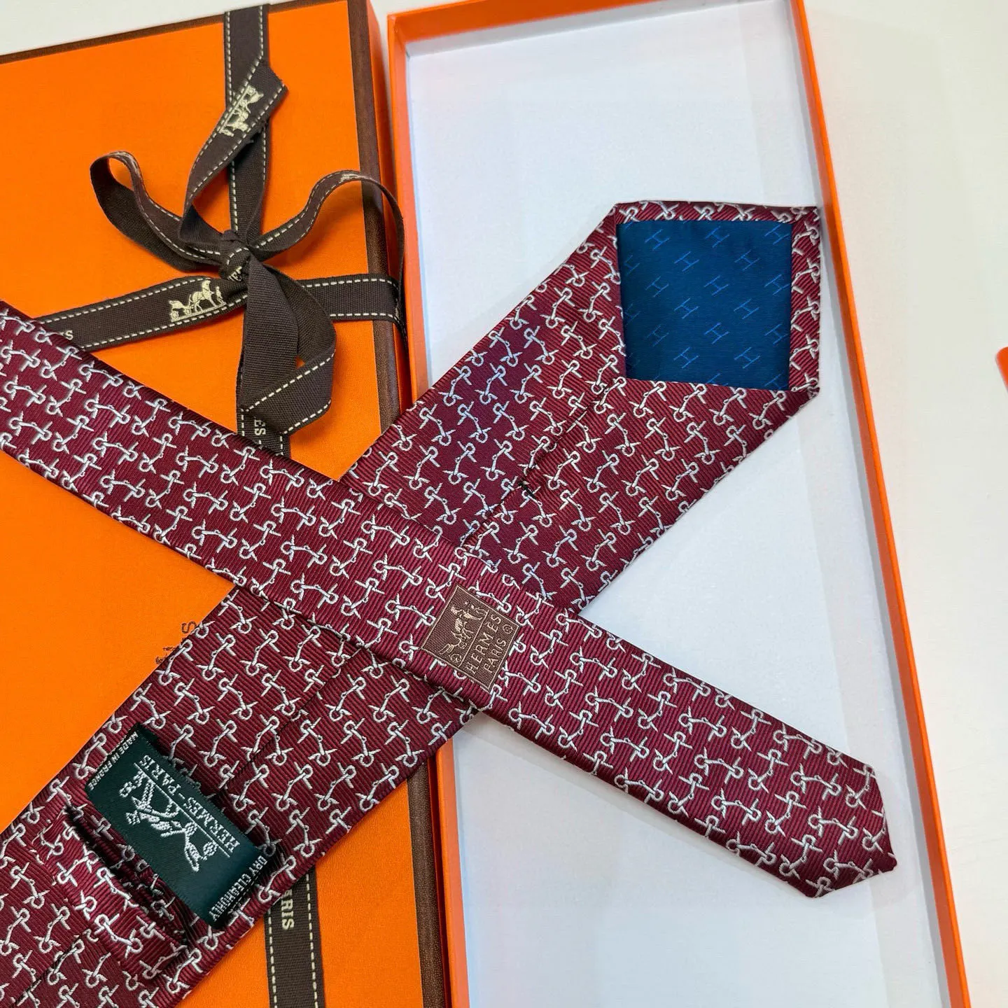 Hermès 领带 精致配饰