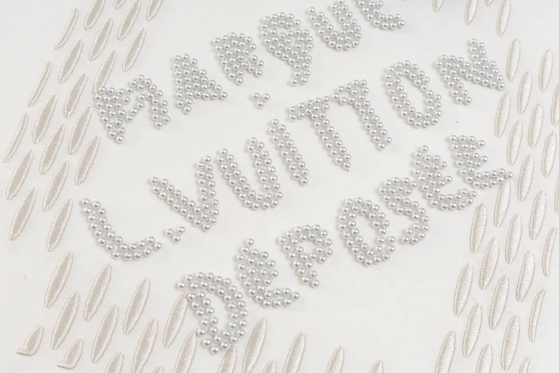 Louis Vuitton 24SS 字母 刺繡 短袖T恤