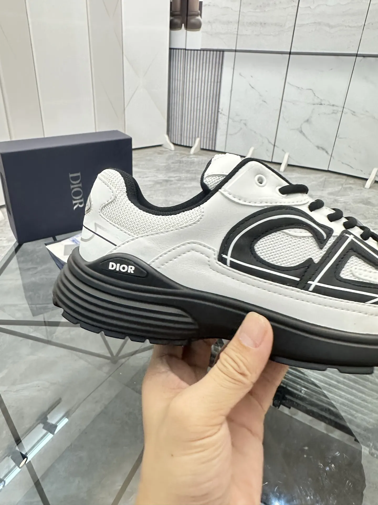 Dior B57 白黑拼色牛皮运动鞋 经典低帮款