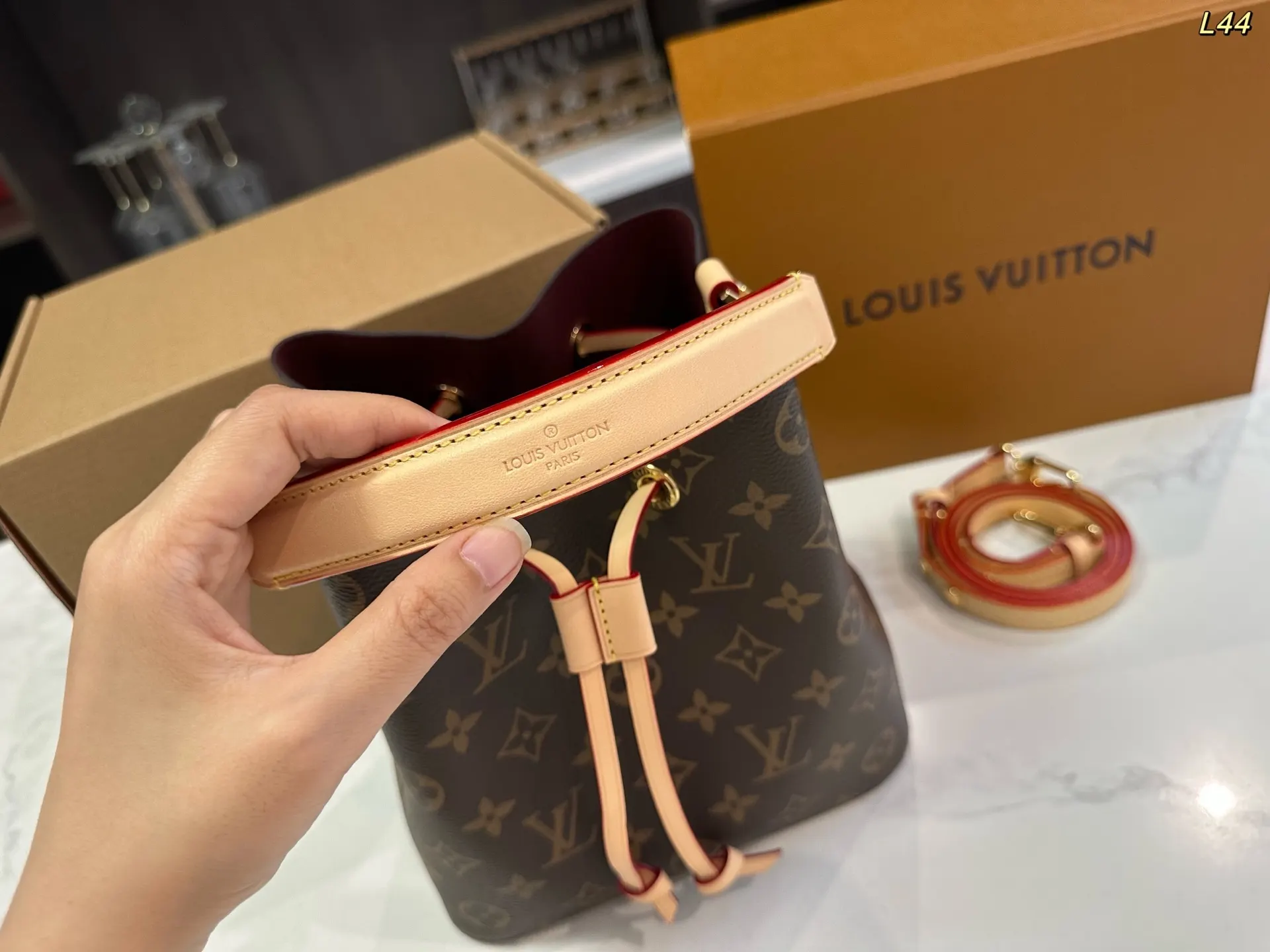 Louis Vuitton Monogram Bucket Bag Casual