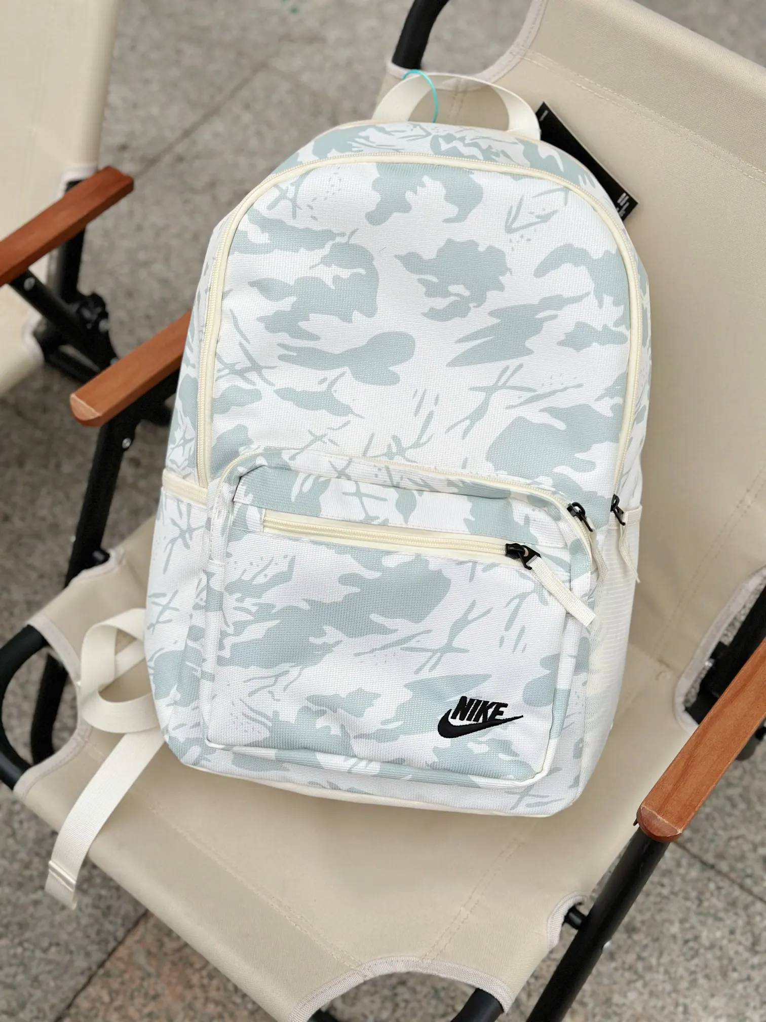 灰色 高 Nike耐克刺繡logo單肩包学生书包 日常單肩背款