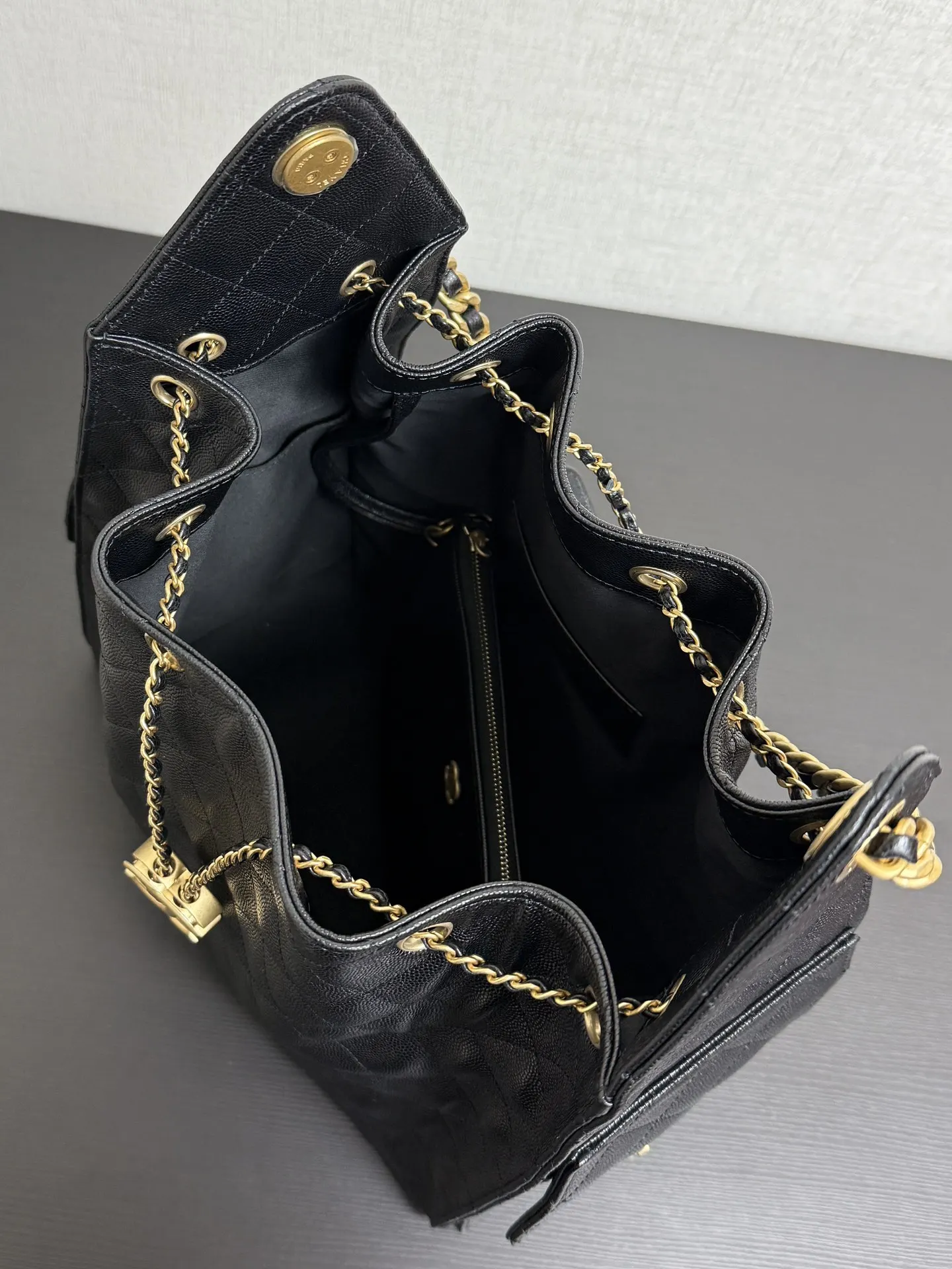 Hobo Shoulder Bag Vintage Image 9 Hobo Shoulder Bag Vintage Image 9