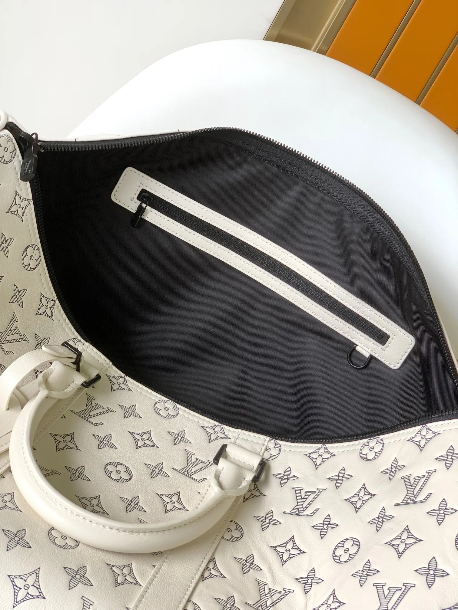 LV Keepall White And Blue Color Scheme Travel Bag Large Capacity Travel Model | ORBUYBAG High-End Fashion Boutique
