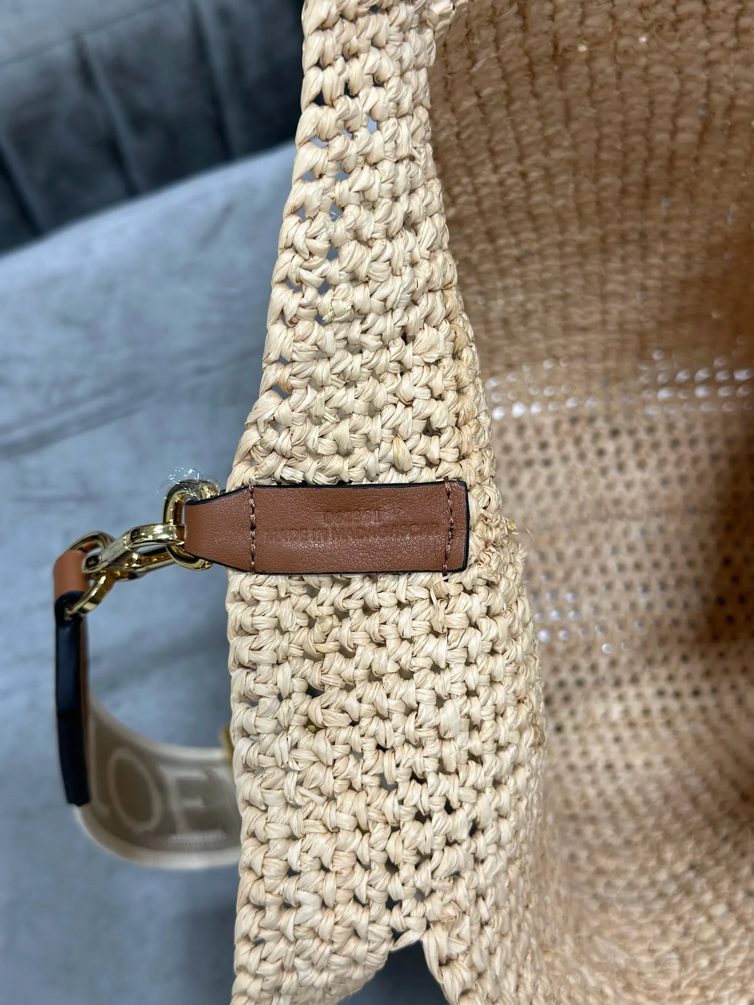 Loewe 提花 一条刺绣字母 提花肩带 托特包 大容量托特款