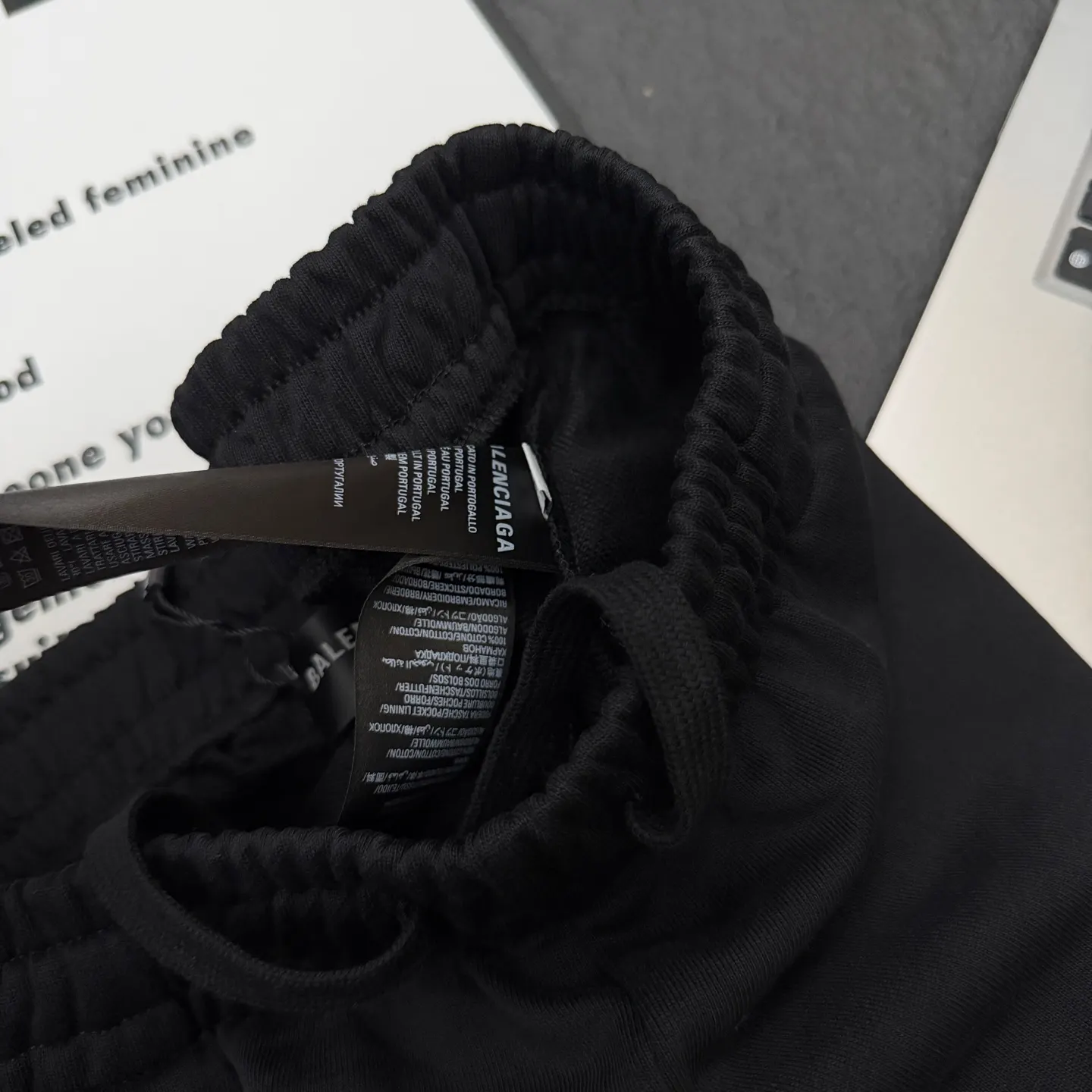 Balenciaga 黑色 纯棉 Logo 短裤 宽松休闲
