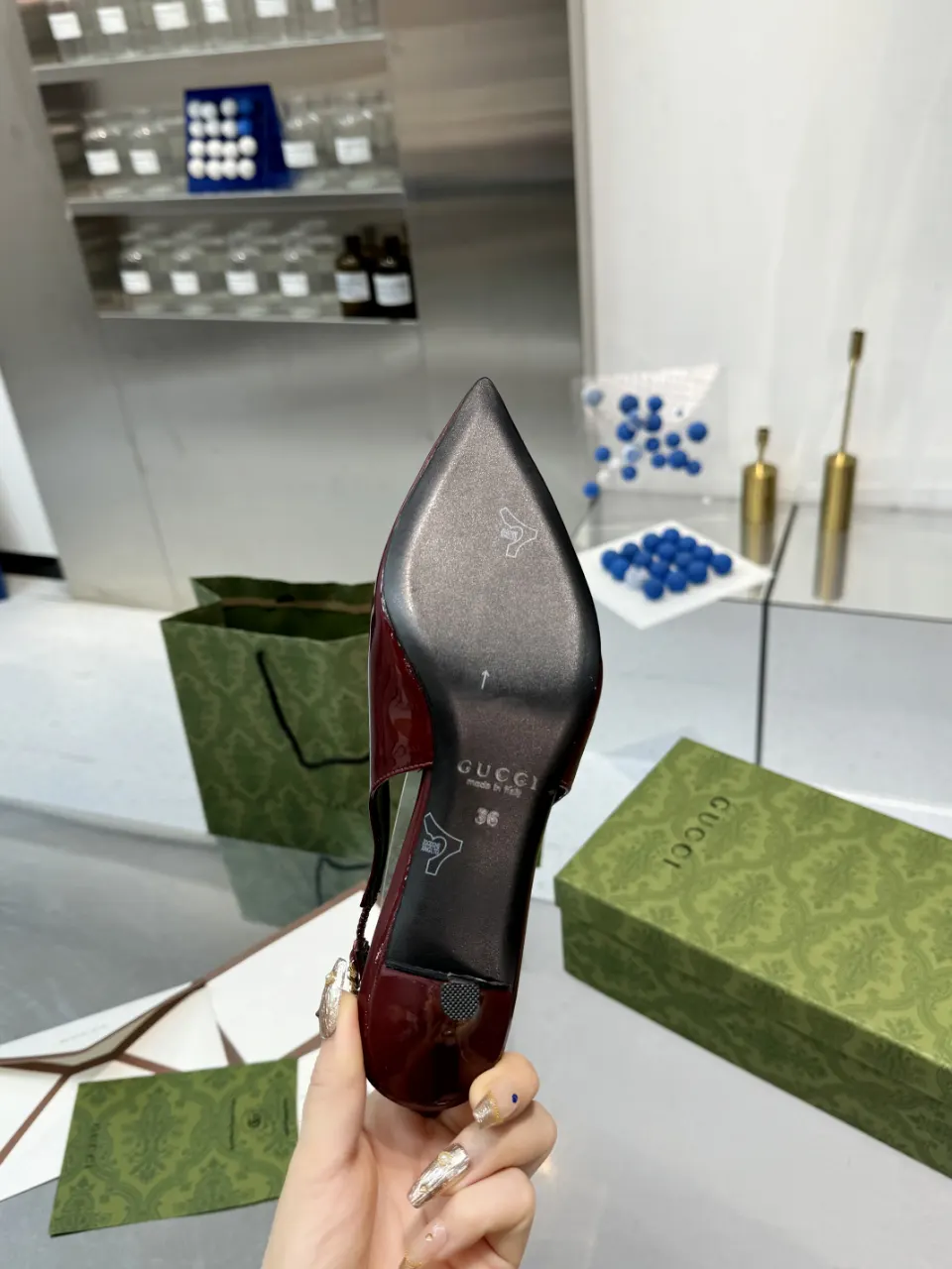 Gucci 平底鞋 通勤约会款