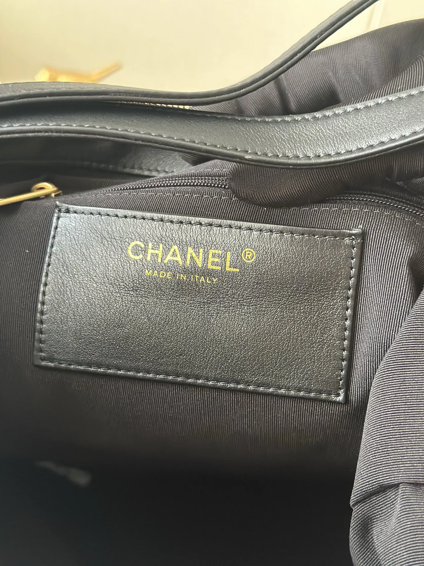 Chanel 黑色菱格Hobo腋下包 简约通勤