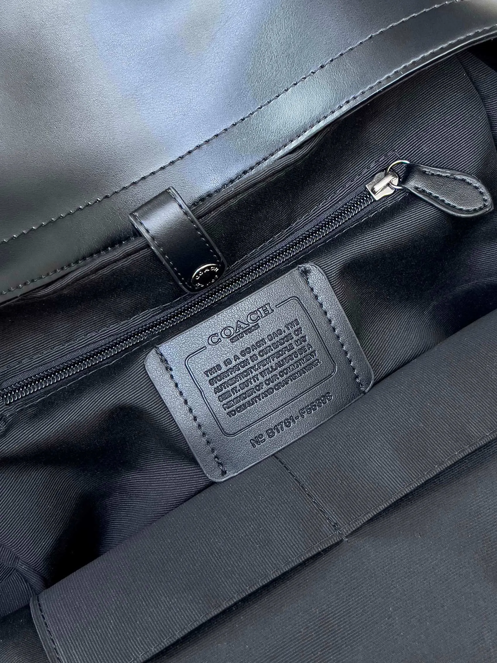 Coach 牛皮 pvc 皮条纹 旅行袋 大容量旅行款