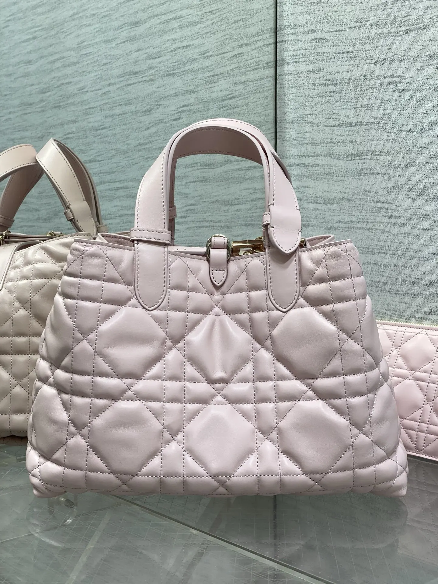 Dior Toujours 粉色小牛皮手袋 手提斜挎(數字4) Dior Toujours 粉色小牛皮手袋 手提斜挎(數字4)