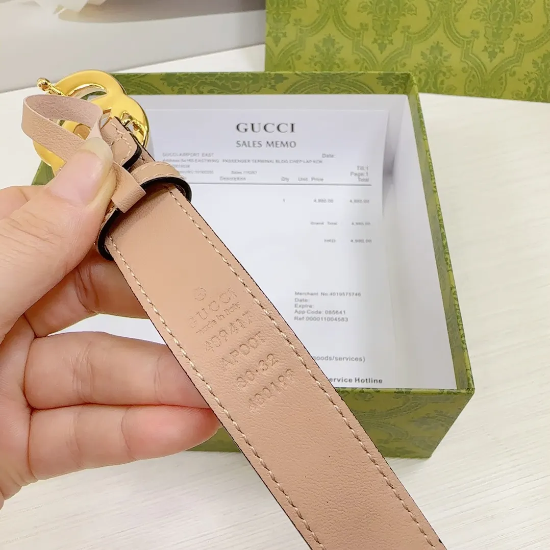 Gucci Double G 双G扣牛皮双面腰带
