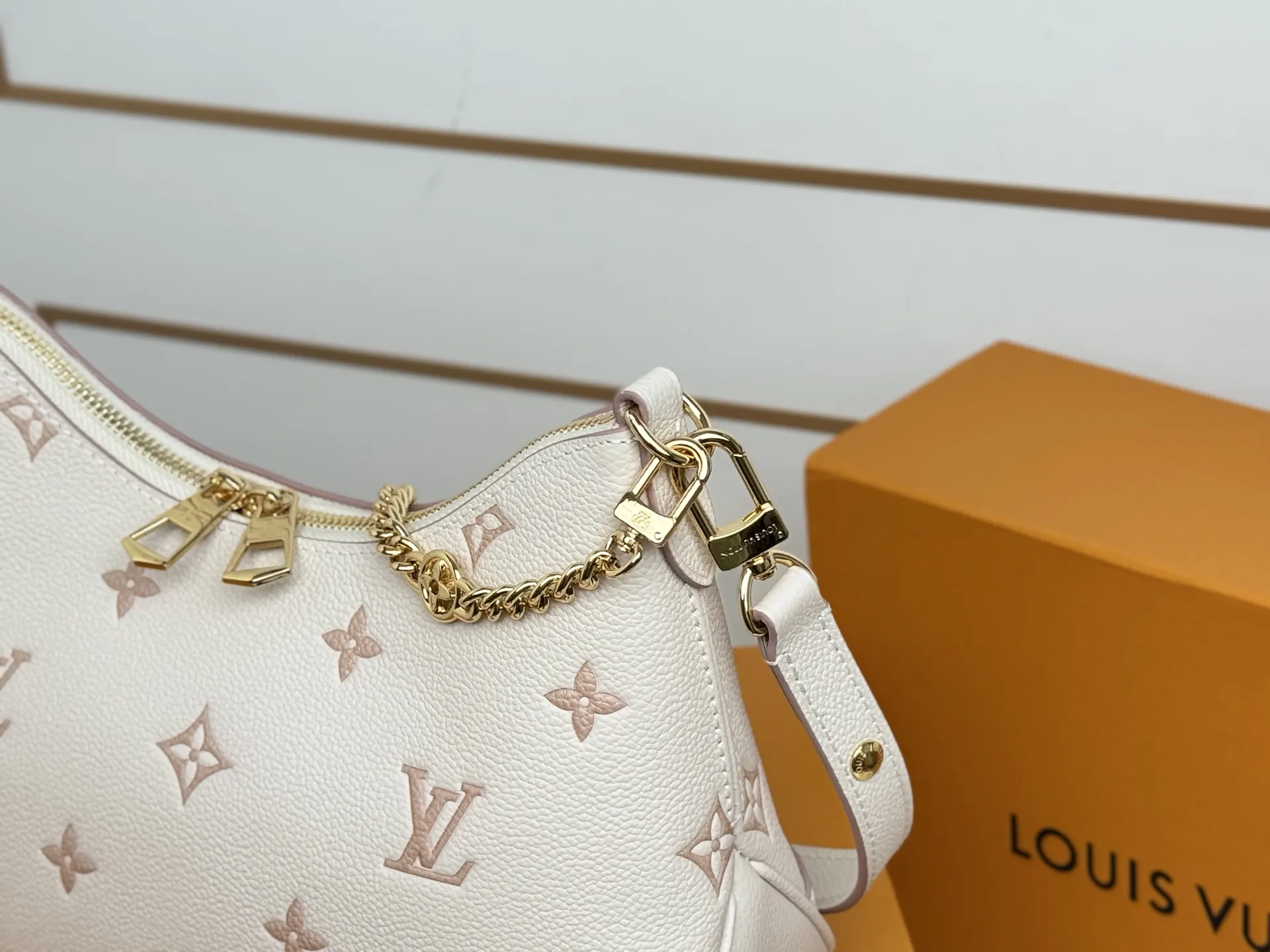 LV Mo链条包 精致链条款