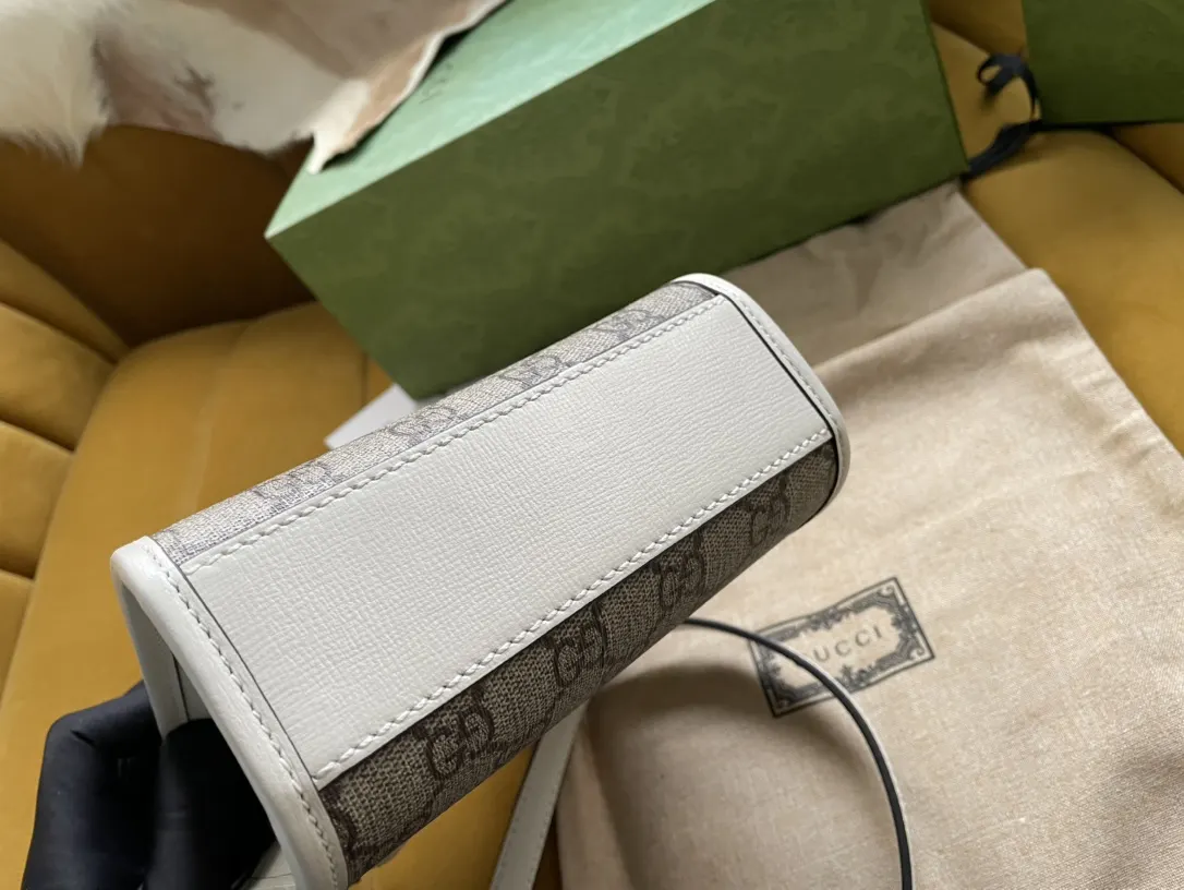 Gucci 皮革 GG Retro mi 托特包 大容量托特款(數字2) Gucci 皮革 GG Retro mi 托特包 大容量托特款(數字2)