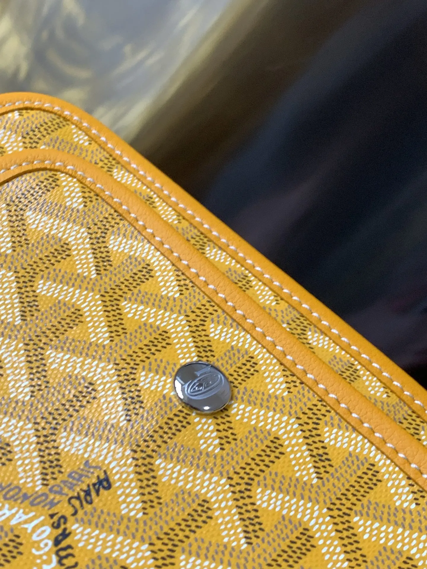 Goyard 黃色 PLUMET 手拿包的灵 精致手拿款