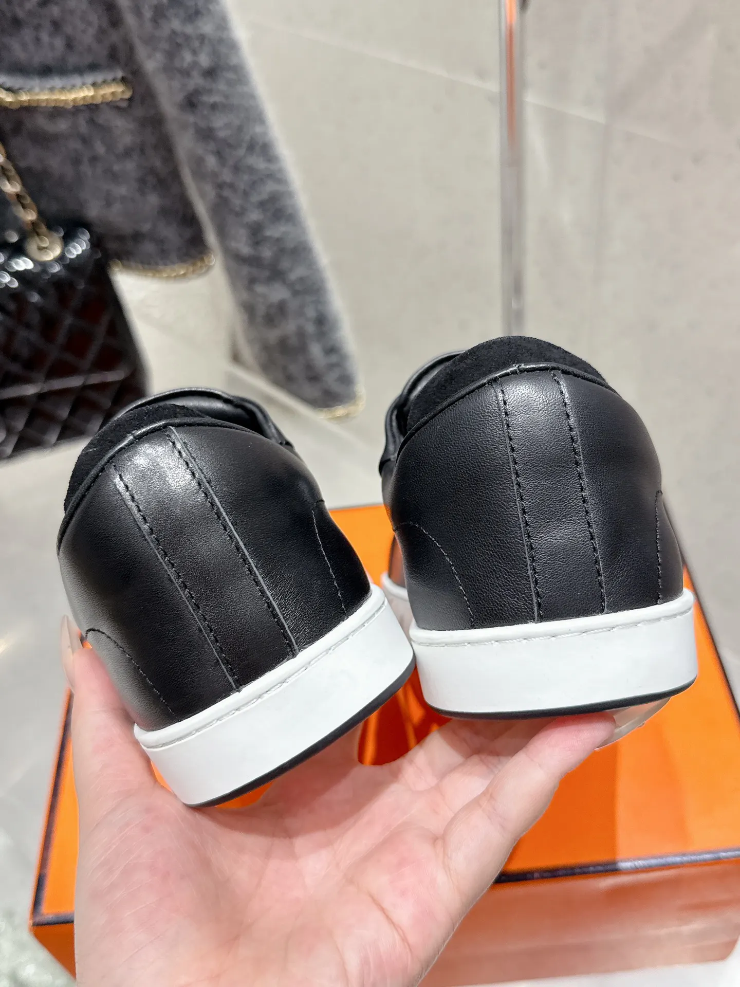 Hermès 绝对是最值得买的 羊皮 鞋履 舒适 运动鞋