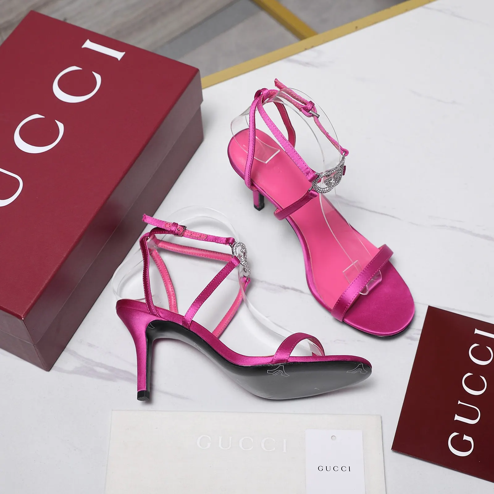 Gucci 高跟鞋
