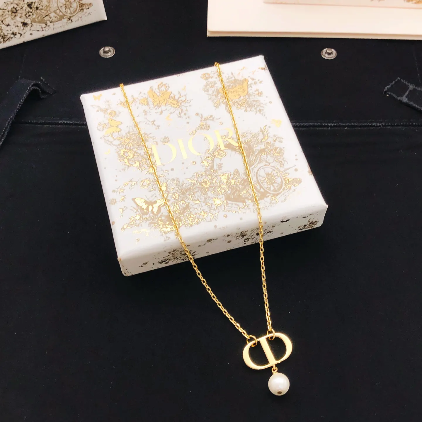 Dior Gold Necklace Exquisite Accessories