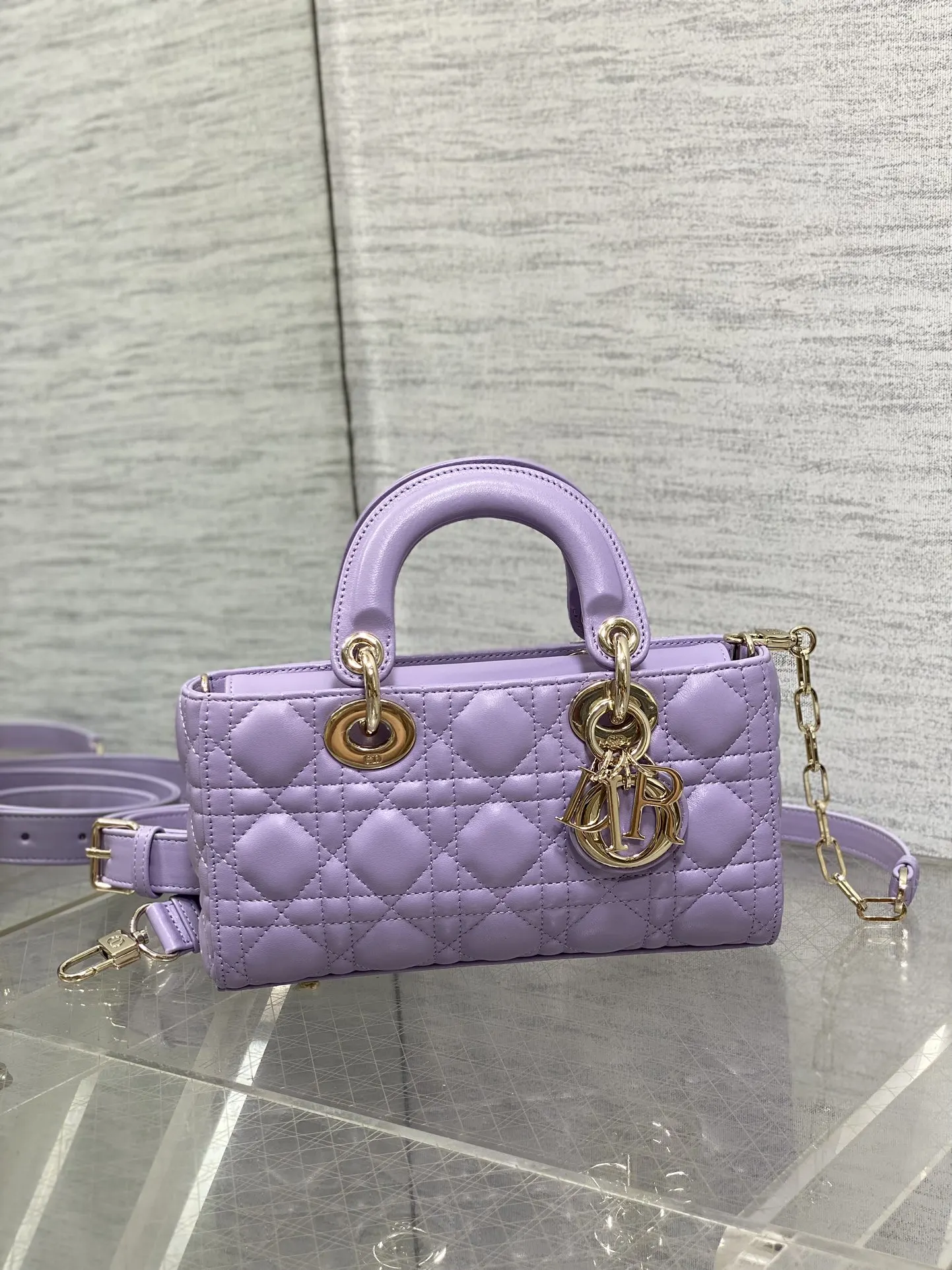 Dior 羊皮 进口 羊皮横款戴妃包梦幻紫 内里 手提包 通勤手提款