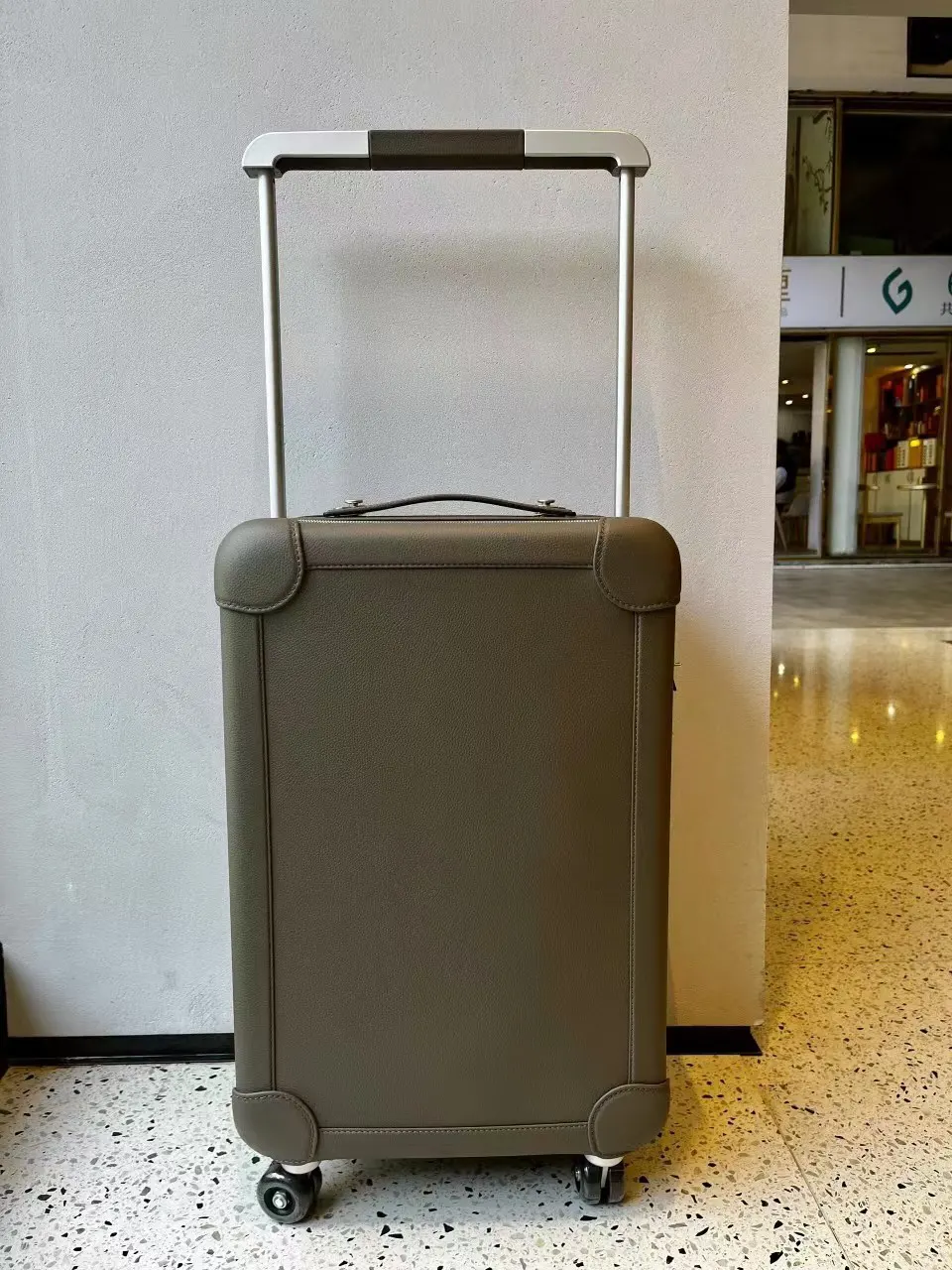 Birkin 这是旅行箱的不 应该没人跟我撞款 H家的全皮行 行李箱 旅行拉杆款 輕便出行款