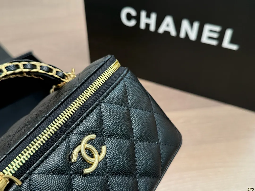 CHANEL 鱼子酱 手柄化妝盒 那么好看 那么 斜背包 輕便斜挎款