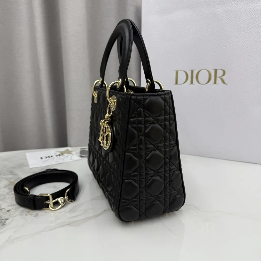 Dior Lady 手提包 黑色(數字8) Dior Lady 手提包 黑色(數字8)