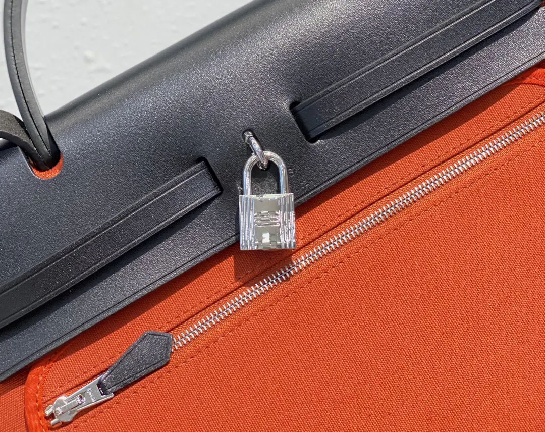 Hermès Herbag 双肩包 31cm 轻便通勤
