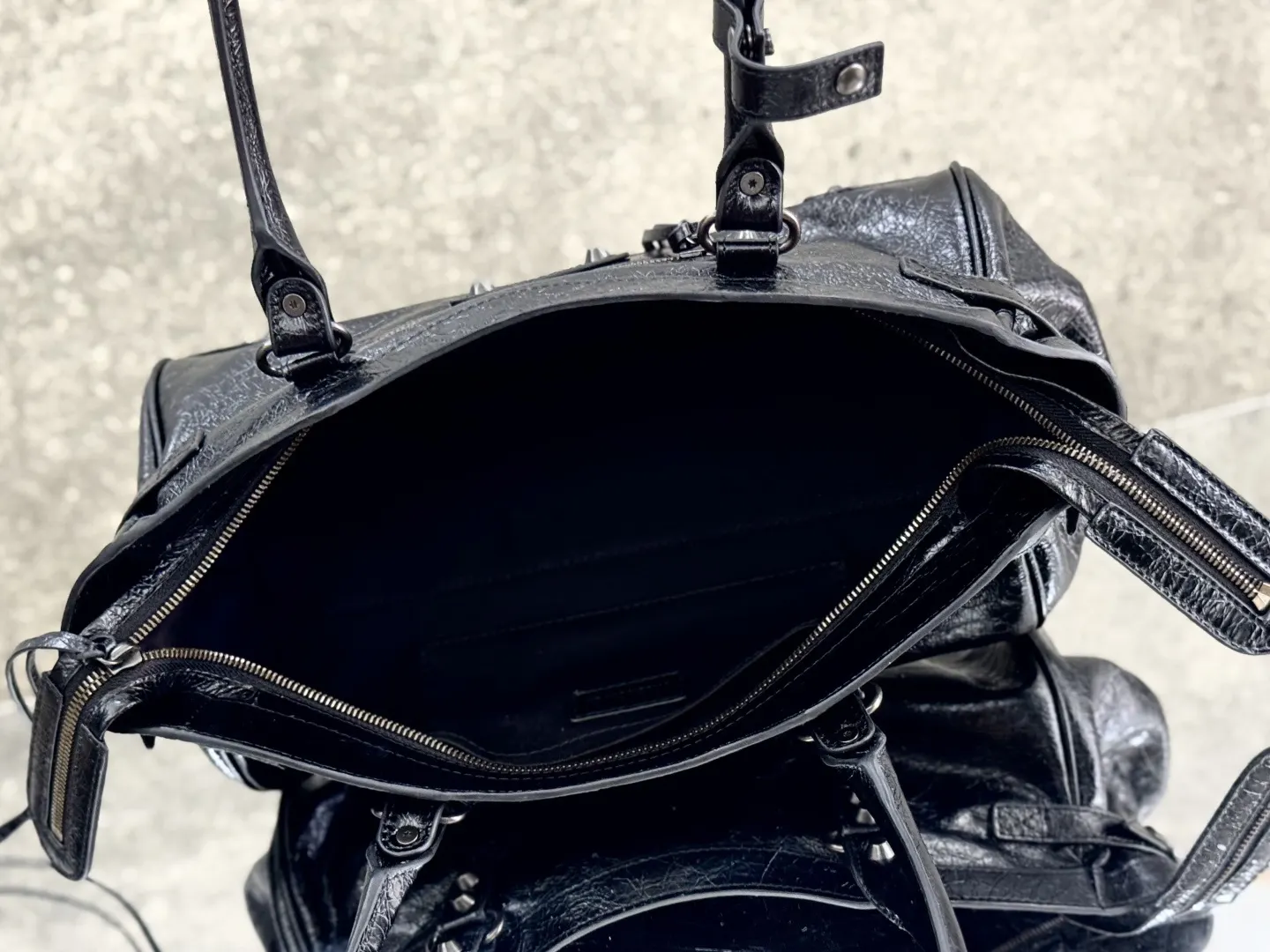 Balenciaga City Le 黑色 卫衣