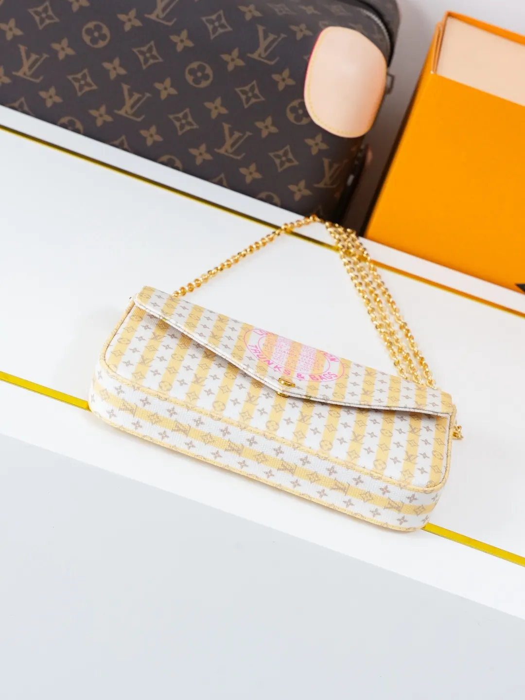 Louis Vuitton Gold Chain Bag Canvas